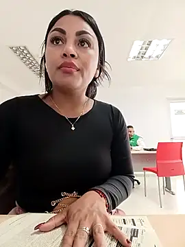 ValeriaVilla2 online show from March 3, 3:40 pm