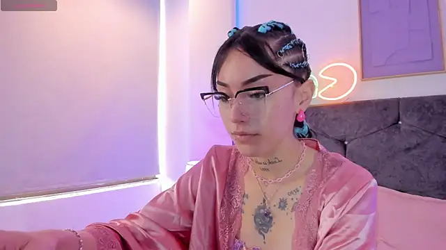 Snapshot of Megan_Morphy chatting on March 31, 2:17 pm Megan Morphy online show from March 31, 2:17 pm