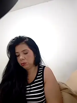 Snapshot of Victoria42 chatting on March 17, 8:12 pm Victoria42 online show from March 17, 8:12 pm