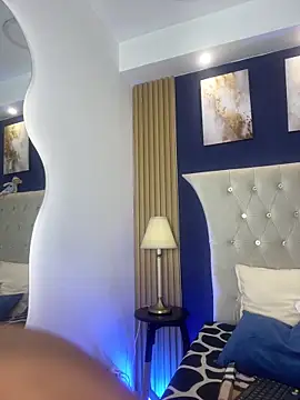 Snapshot of Dark_Nico chatting on February 25, 4:11 am Dark Nico online show from February 25, 4:11 am