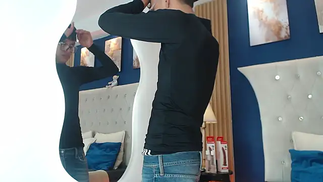 Snapshot of Dark_Nico chatting on March 17, 4:06 am Dark Nico online show from March 17, 4:06 am