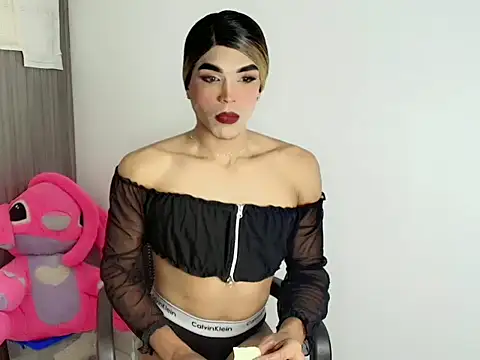 Snapshot of DollsKiara chatting on March 23, 2:21 pm DollsKiara online show from March 23, 2:21 pm