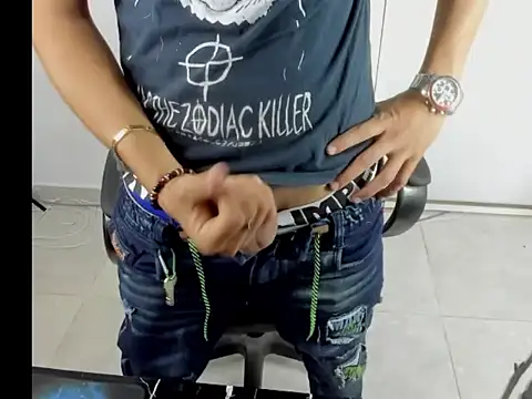 Snapshot of badboy_master chatting on February 21, 7:59 pm badboy master online show from February 21, 7:59 pm