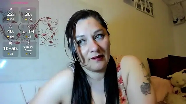 Snapshot of EVELYNA88 chatting on May 7, 10:48 pm EVELYNA88 online show from May 7, 10:48 pm