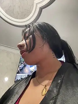 eimmy  skinny online show from May 13, 11:00 pm