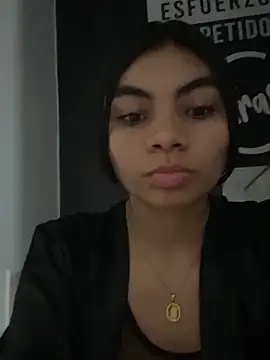 eimmy  skinny online show from May 16, 12:07 am