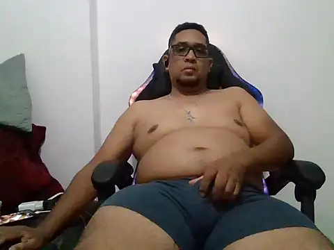 Snapshot of gordogruesa chatting on May 12, 1:47 am gordogruesa online show from May 12, 1:47 am