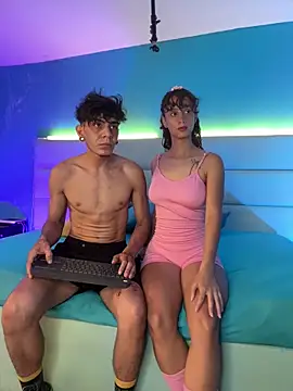 abrilandjulian online show from March 3, 11:38 am