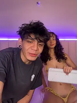abrilandjulian online show from April 22, 12:07 pm