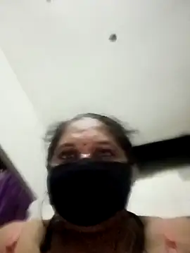 RASIYAN RANI online show from May 3, 3:18 pm