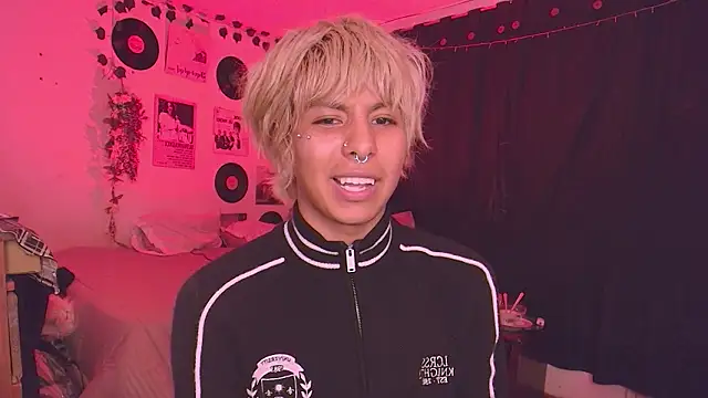 prince oliverr online show from February 17, 5:26 am