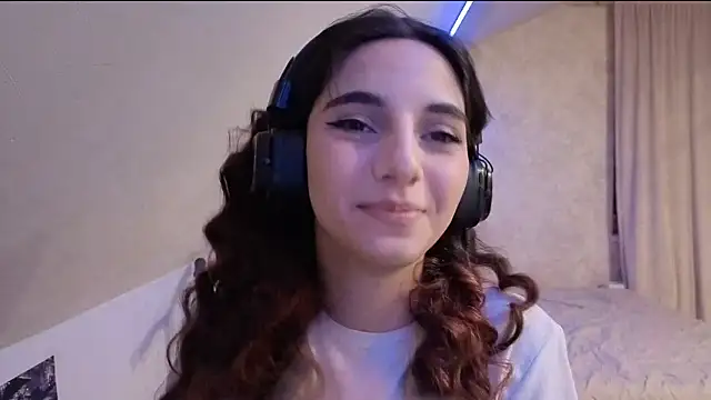 Blissmissataeses online show from March 21, 1:58 pm