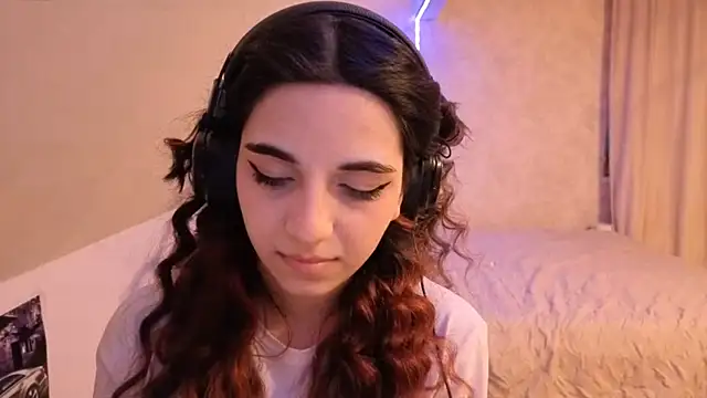 Blissmissataeses online show from March 23, 1:04 pm