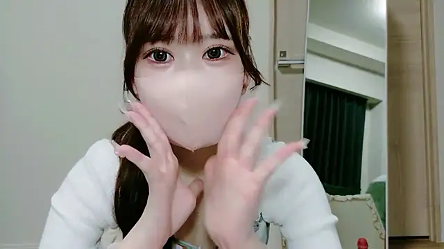 ukachan  online show from April 5, 2:36 pm