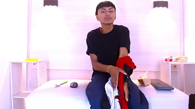 Snapshot of Kyle_Dimons chatting on March 14, 11:04 am Kyle Dimons online show from March 14, 11:04 am