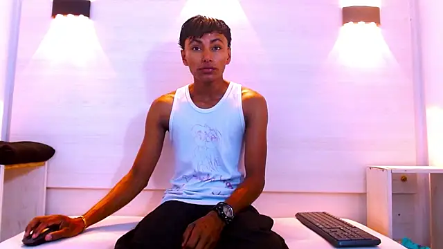 Snapshot of Kyle_Dimons chatting on March 17, 11:46 am Kyle Dimons online show from March 17, 11:46 am