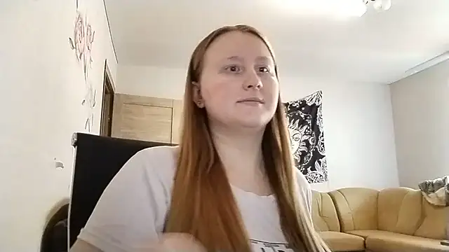 AnikaLipps online show from June 9, 4:46 am