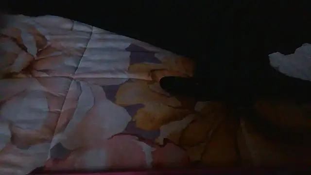 luanahot1 online show from March 23, 1:48 pm