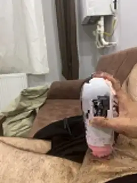 Snapshot of Can889988 chatting on February 18, 6:59 pm Can889988 online show from February 18, 6:59 pm