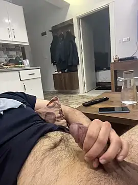 Snapshot of Can889988 chatting on March 18, 6:55 pm Can889988 online show from March 18, 6:55 pm