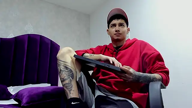 JoshBeech online show from February 25, 12:37 pm