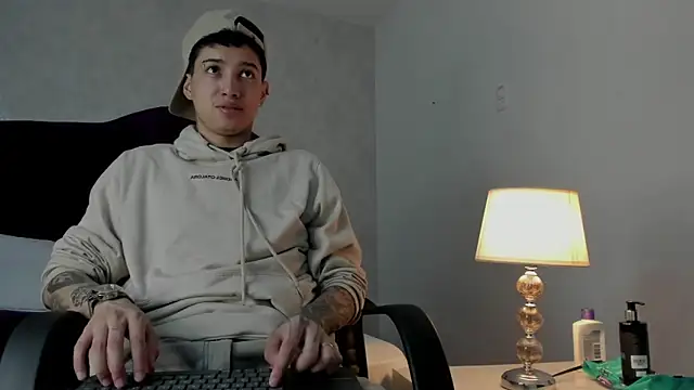 JoshBeech online show from March 14, 2:11 pm