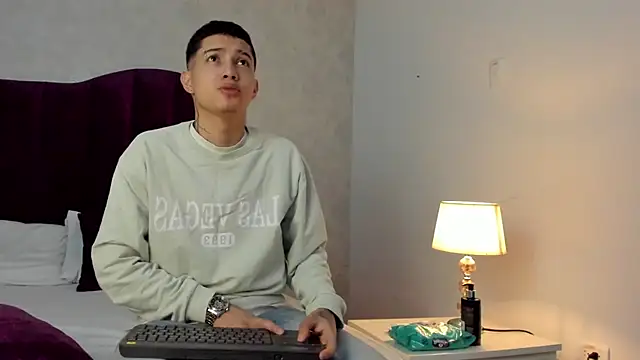 JoshBeech online show from March 31, 1:11 pm