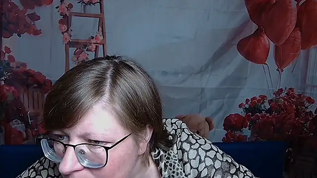 Snapshot of RadaChudna chatting on March 3, 12:11 pm RadaChudna online show from March 3, 12:11 pm