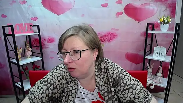 Snapshot of RadaChudna chatting on March 6, 12:01 pm RadaChudna online show from March 6, 12:01 pm