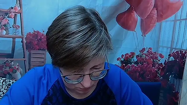 Snapshot of RadaChudna chatting on March 10, 6:18 am RadaChudna online show from March 10, 6:18 am