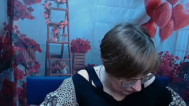 Snapshot of RadaChudna chatting on March 14, 8:09 am RadaChudna online show from March 14, 8:09 am