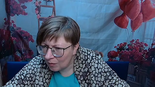 Snapshot of RadaChudna chatting on March 19, 5:55 am RadaChudna online show from March 19, 5:55 am