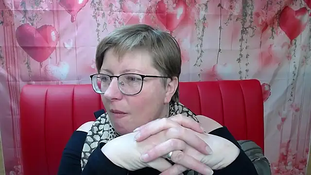 Snapshot of RadaChudna chatting on March 26, 6:02 pm RadaChudna online show from March 26, 6:02 pm