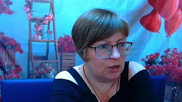 Snapshot of RadaChudna chatting on March 28, 5:56 pm RadaChudna online show from March 28, 5:56 pm