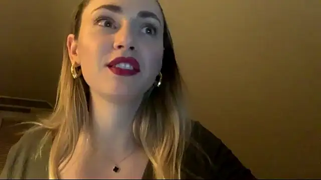 AmelieHot online show from February 22, 7:56 pm