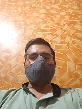 Snapshot of Vinay0822 chatting on February 13, 8:05 pm Vinay0822 online show from February 13, 8:05 pm