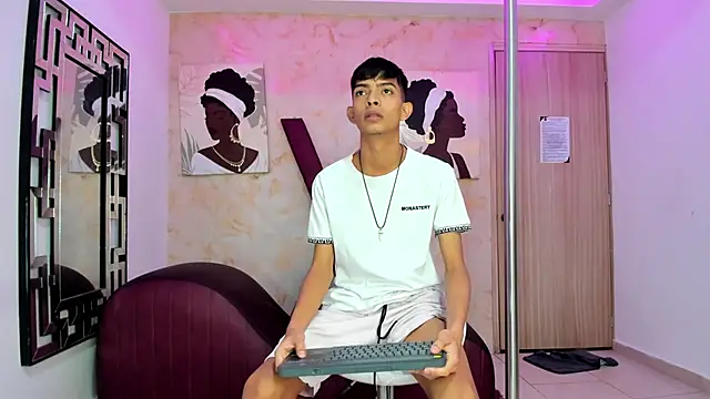 KITTY BOSH online show from February 17, 1:29 pm