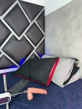 Lucian-greyy online show from March 26, 4:07 am