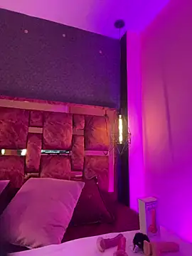 Veronicaa lodge1 online show from February 27, 2:00 am