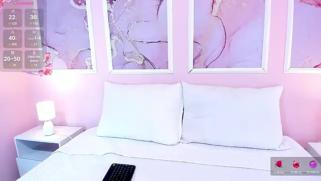 Saray Becker  online show from March 25, 7:09 pm