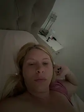 MichoneXxXok online show from February 16, 2:13 pm