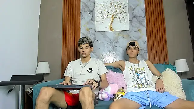 Snapshot of YOUNG_BOYS_HELL chatting on March 11, 1:11 am YOUNG BOYS HELL online show from March 11, 1:11 am