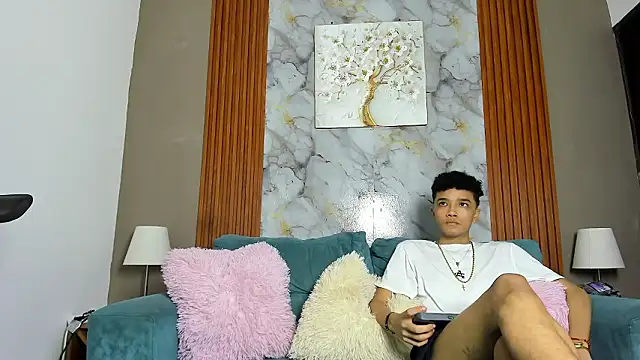 Snapshot of YOUNG_BOYS_HELL chatting on March 15, 9:32 pm YOUNG BOYS HELL online show from March 15, 9:32 pm