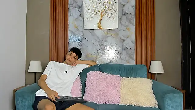 Snapshot of YOUNG_BOYS_HELL chatting on March 18, 1:20 am YOUNG BOYS HELL online show from March 18, 1:20 am