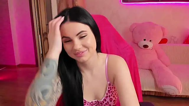 EmmaCutem online show from April 2, 6:00 am