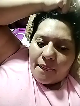 Snapshot of chanelxoxo18 chatting on February 14, 6:21 am chanelxoxo18 online show from February 14, 6:21 am