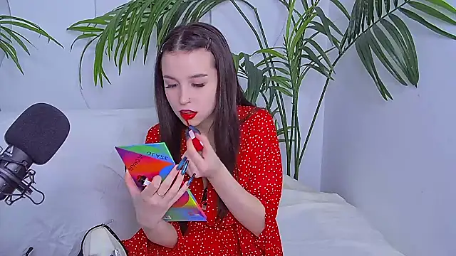 LanaLedger online show from February 28, 10:49 am