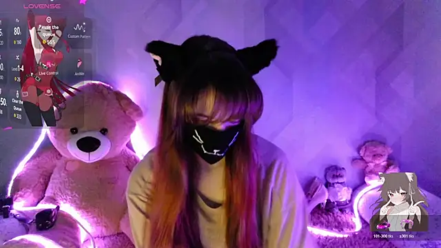 Snapshot of llonaMask chatting on March 24, 1:49 pm llonaMask online show from March 24, 1:49 pm