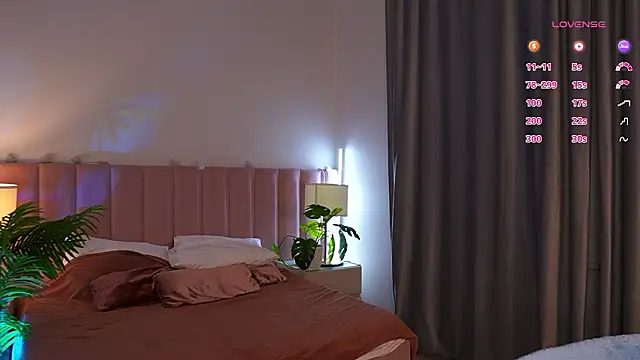 Lina Loon online show from March 16, 11:25 am