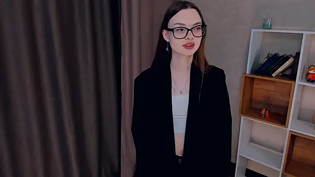 HazelPanos online show from February 16, 7:04 am